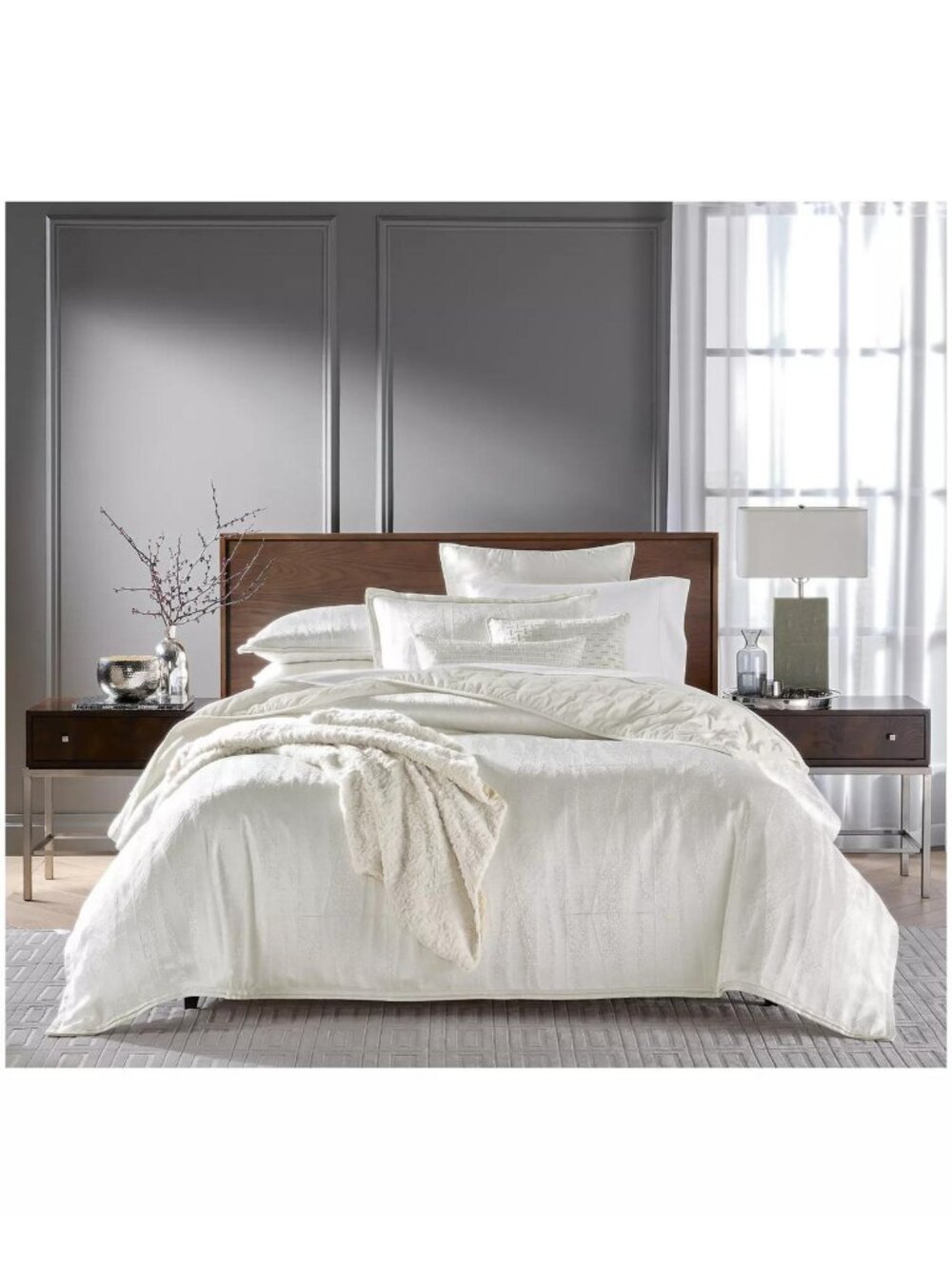 Hotel Collection Fractured Geo Duvet Cover Set Full / Queen White MSRP $445